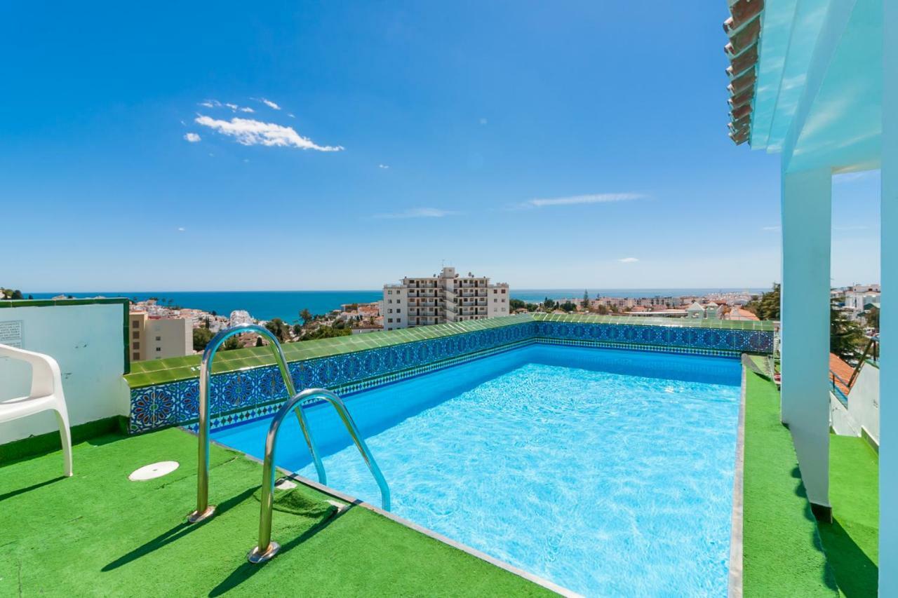 Verano Azul 61B نيرخا المظهر الخارجي الصورة